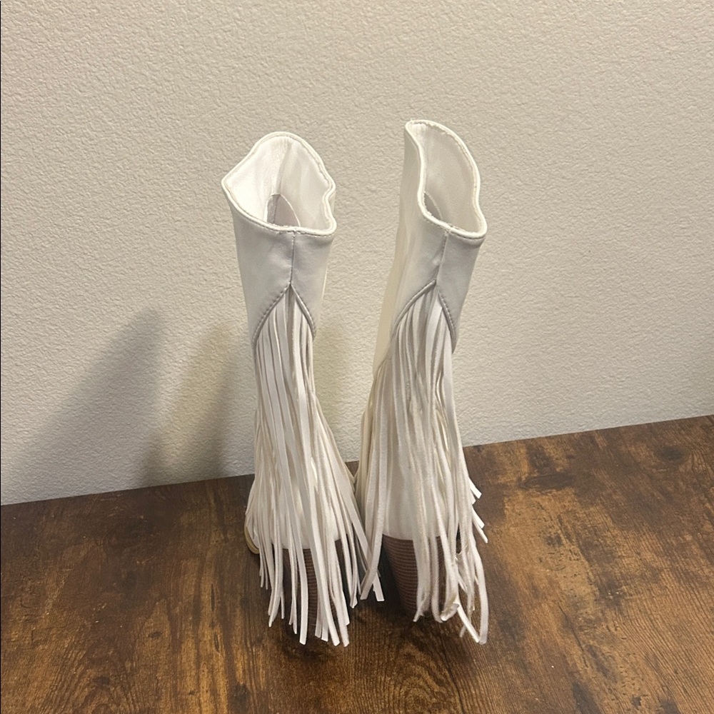 White Fringe Women's Boots - Picture 4 of 5